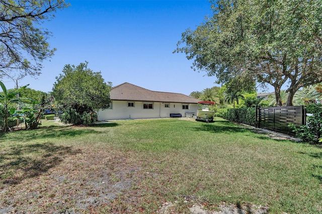 13015 Biscayne Island Ter 0, North Miami, FL 33181