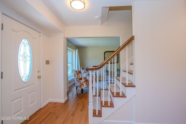 46 Lynn Court, North Brunswick, NJ 08902