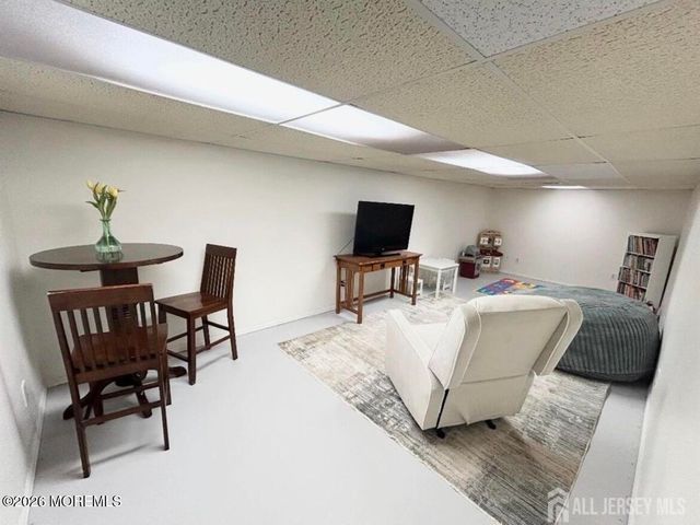 46 Lynn Court, North Brunswick, NJ 08902