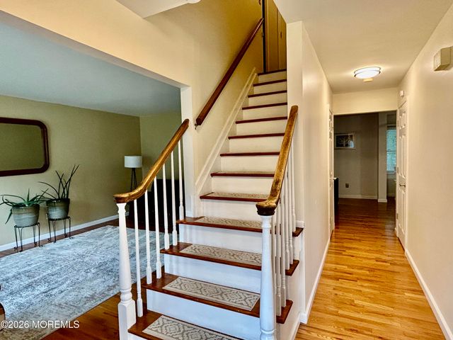 46 Lynn Court, North Brunswick, NJ 08902