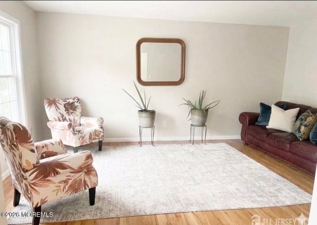46 Lynn Court, North Brunswick, NJ 08902