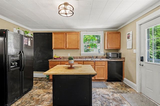 620 W Mansion Street, Marshall, MI 49068