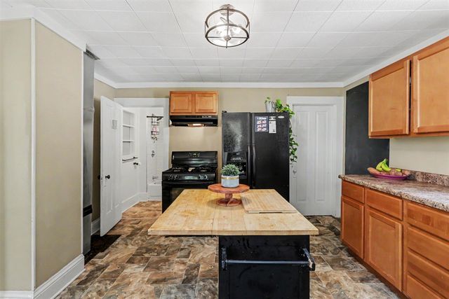 620 W Mansion Street, Marshall, MI 49068
