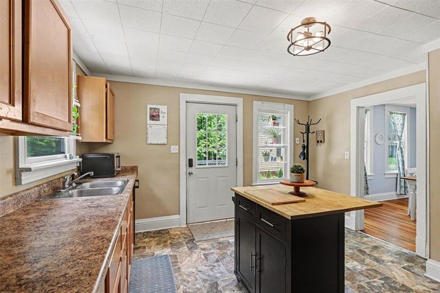 620 W Mansion Street, Marshall, MI 49068