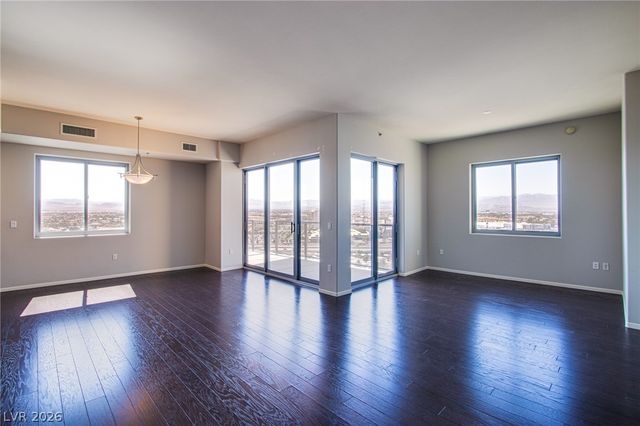 8255 Las Vegas Boulevard 1702, Las Vegas, NV 89123