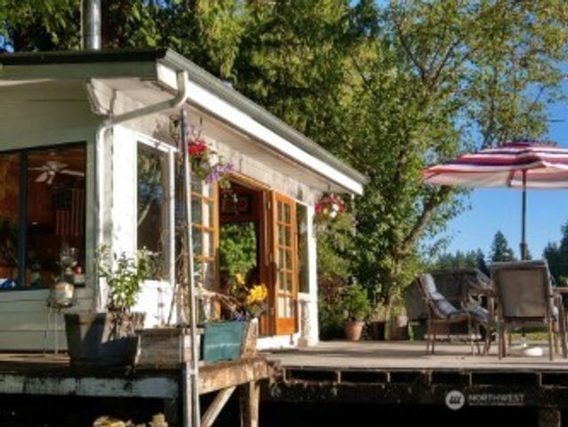 0 Lake Sawyer Island, Black Diamond, WA 98010