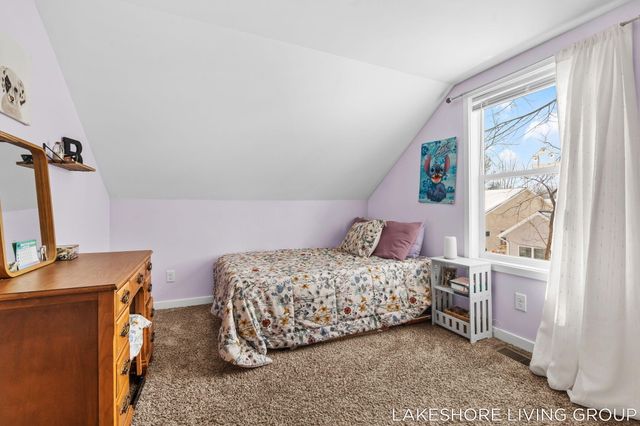 112 E 40th Street, Holland City, MI 49423