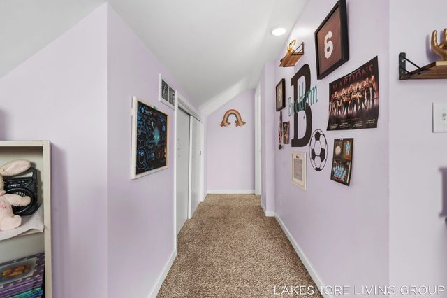 112 E 40th Street, Holland City, MI 49423