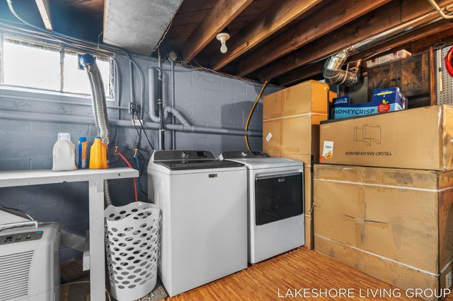 112 E 40th Street, Holland City, MI 49423