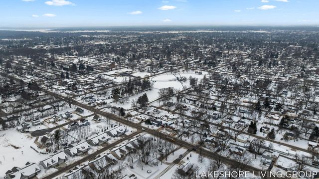 112 E 40th Street, Holland City, MI 49423