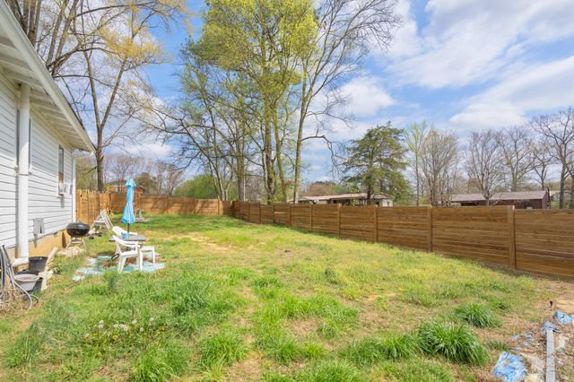252 Luna St, Decaturville, TN 38329