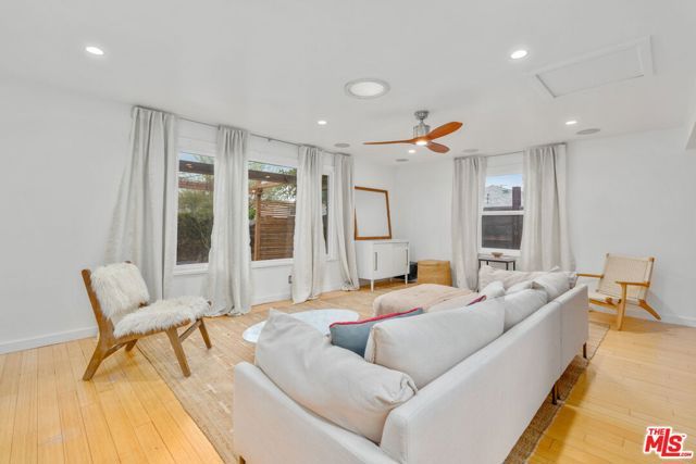 4511 Brunswick Avenue, Los Angeles, CA 90039