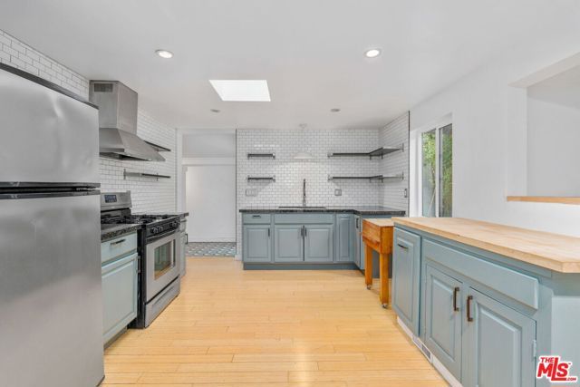 4511 Brunswick Avenue, Los Angeles, CA 90039