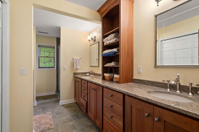 144 Westchester Lane, Valparaiso, IN 46385