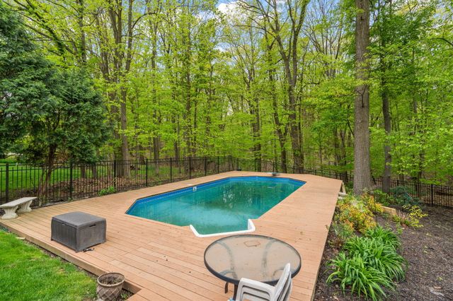 144 Westchester Lane, Valparaiso, IN 46385
