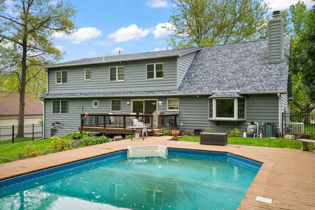 144 Westchester Lane, Valparaiso, IN 46385