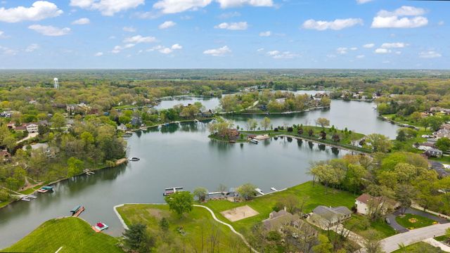 144 Westchester Lane, Valparaiso, IN 46385