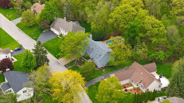144 Westchester Lane, Valparaiso, IN 46385