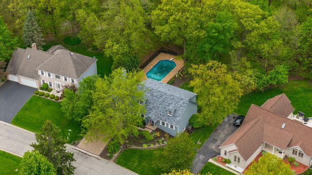 144 Westchester Lane, Valparaiso, IN 46385