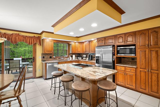 144 Westchester Lane, Valparaiso, IN 46385