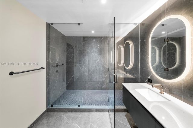 20 NE 11 Street 5204, Miami Beach, FL 33139