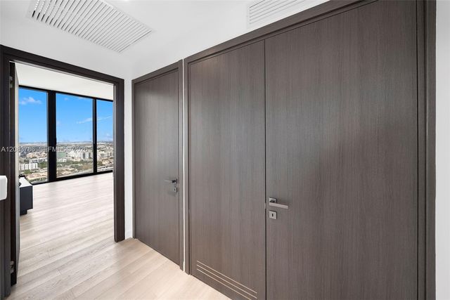 20 NE 11 Street 5204, Miami Beach, FL 33139