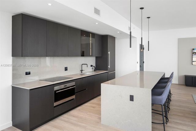 20 NE 11 Street 5204, Miami Beach, FL 33139