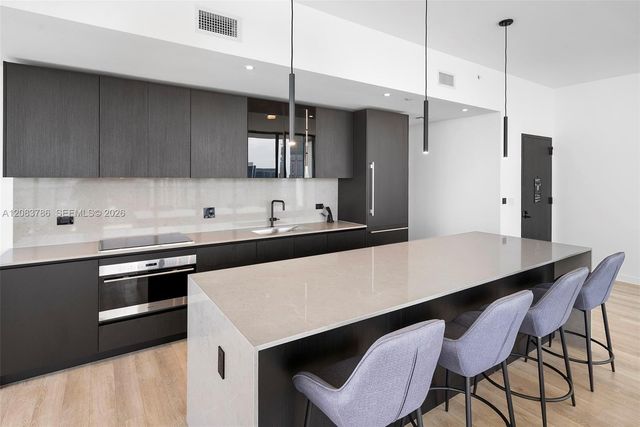 20 NE 11 Street 5204, Miami Beach, FL 33139