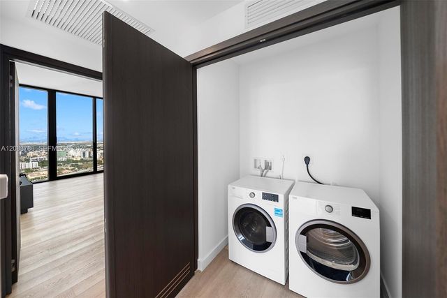 20 NE 11 Street 5204, Miami Beach, FL 33139