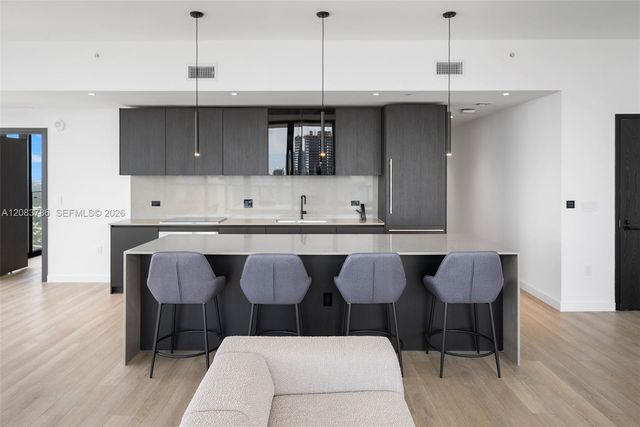 20 NE 11 Street 5204, Miami Beach, FL 33139