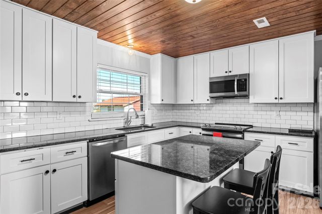 2432 Holcomb Road, Yadkinville, NC 27055