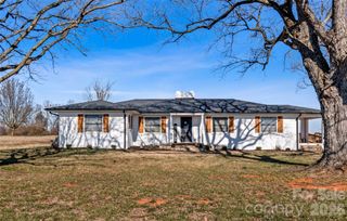 2432 Holcomb Road, Yadkinville, NC 27055