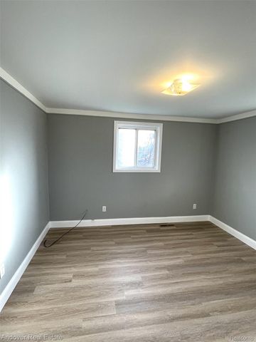 29239 Cambridge Street, Garden City, MI 48135