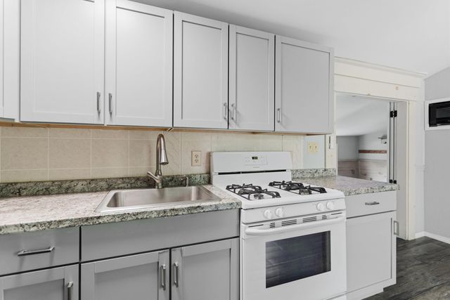 194 Buckley Rd Unit 130, Weare, NH 03281