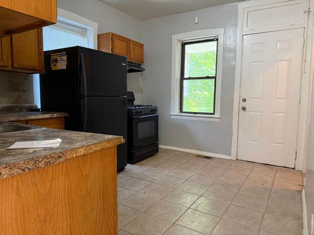 8411 S Elizabeth Street, Chicago, IL 60620