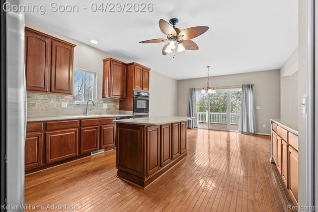 4100 Norwich Court, Oakland Charter Township, MI 48306