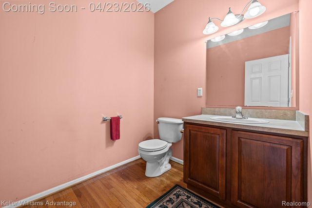4100 Norwich Court, Oakland Charter Township, MI 48306
