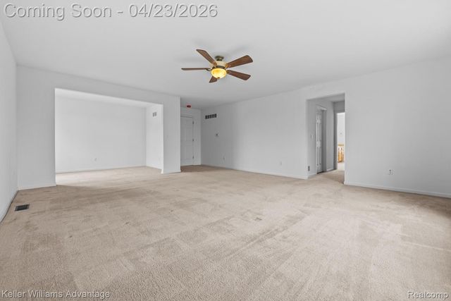 4100 Norwich Court, Oakland Charter Township, MI 48306