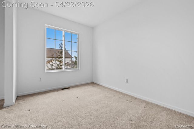 4100 Norwich Court, Oakland Charter Township, MI 48306