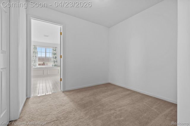 4100 Norwich Court, Oakland Charter Township, MI 48306