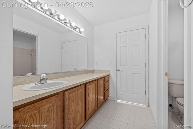 4100 Norwich Court, Oakland Charter Township, MI 48306