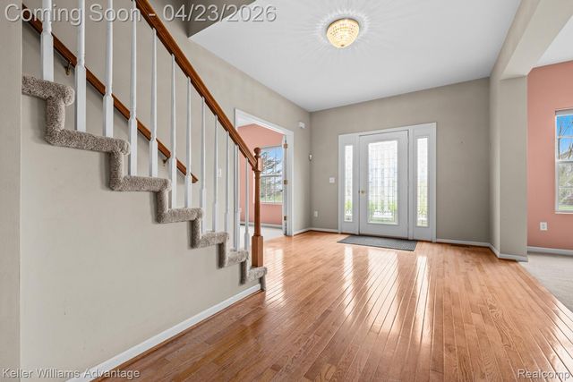 4100 Norwich Court, Oakland Charter Township, MI 48306
