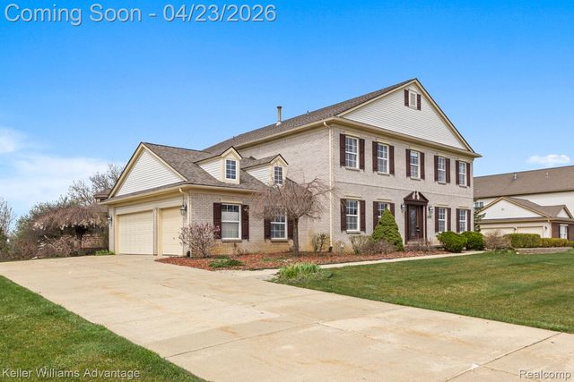 4100 Norwich Court, Oakland Charter Township, MI 48306