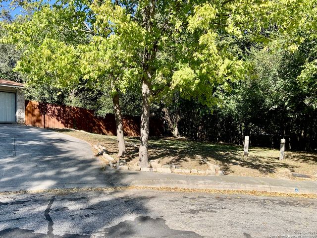 8803 Timber Cross, San Antonio, TX 78250