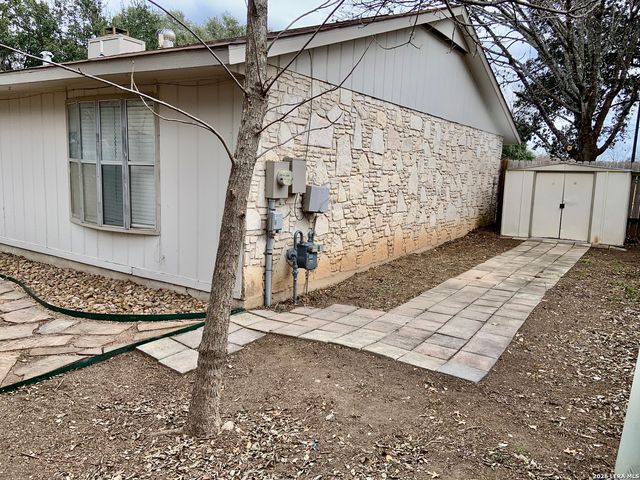 8803 Timber Cross, San Antonio, TX 78250