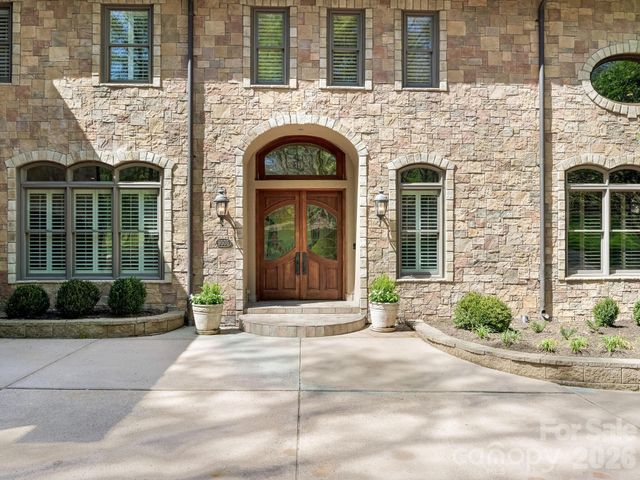 9505 Greyson Ridge Drive, Charlotte, NC 28277