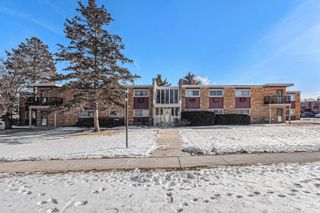 1320B Lore Lane 208, Lombard, IL 60148