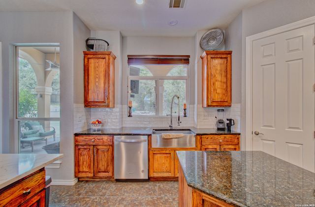 2110 WINDING VW, San Antonio, TX 78260