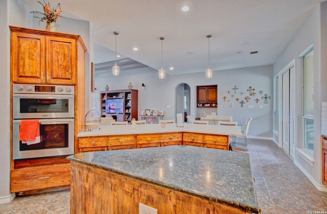 2110 WINDING VW, San Antonio, TX 78260