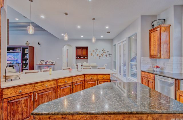 2110 WINDING VW, San Antonio, TX 78260